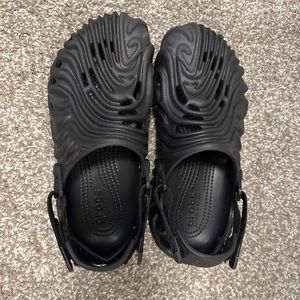 Black, size 8, Bembury crocs